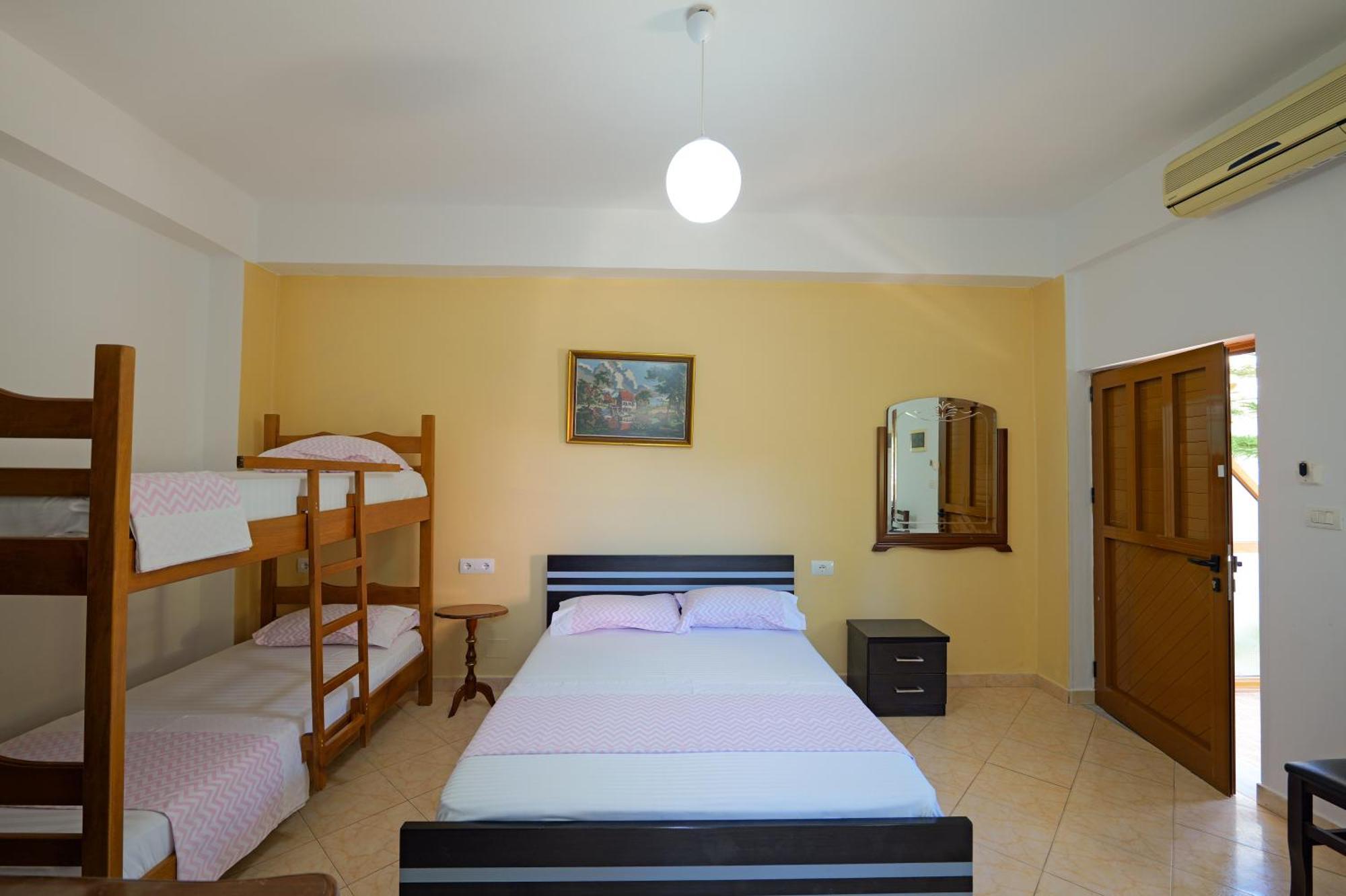 Hotel Chris Ksamil Zewnętrze zdjęcie