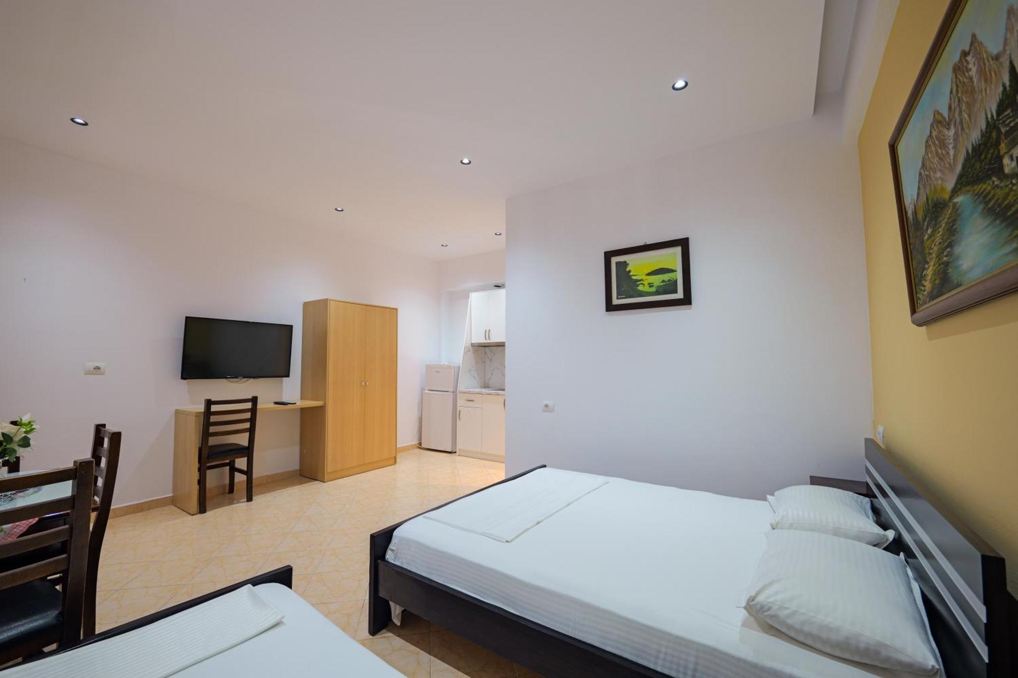 Hotel Chris Ksamil Zewnętrze zdjęcie