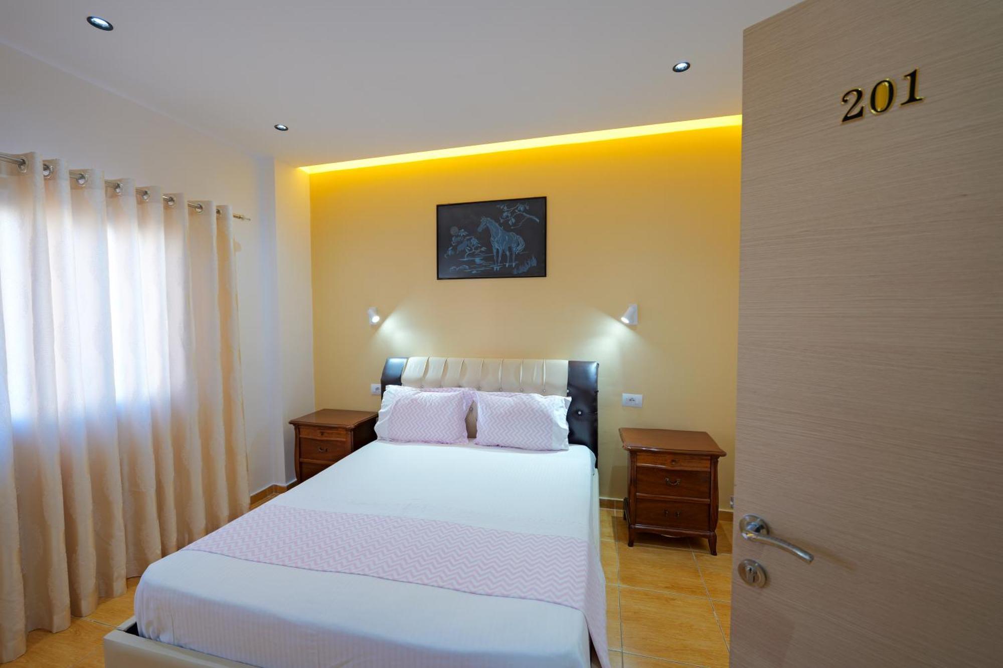 Hotel Chris Ksamil Zewnętrze zdjęcie
