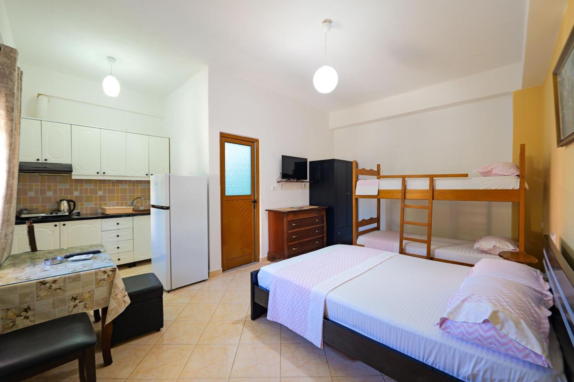 Hotel Chris Ksamil Zewnętrze zdjęcie