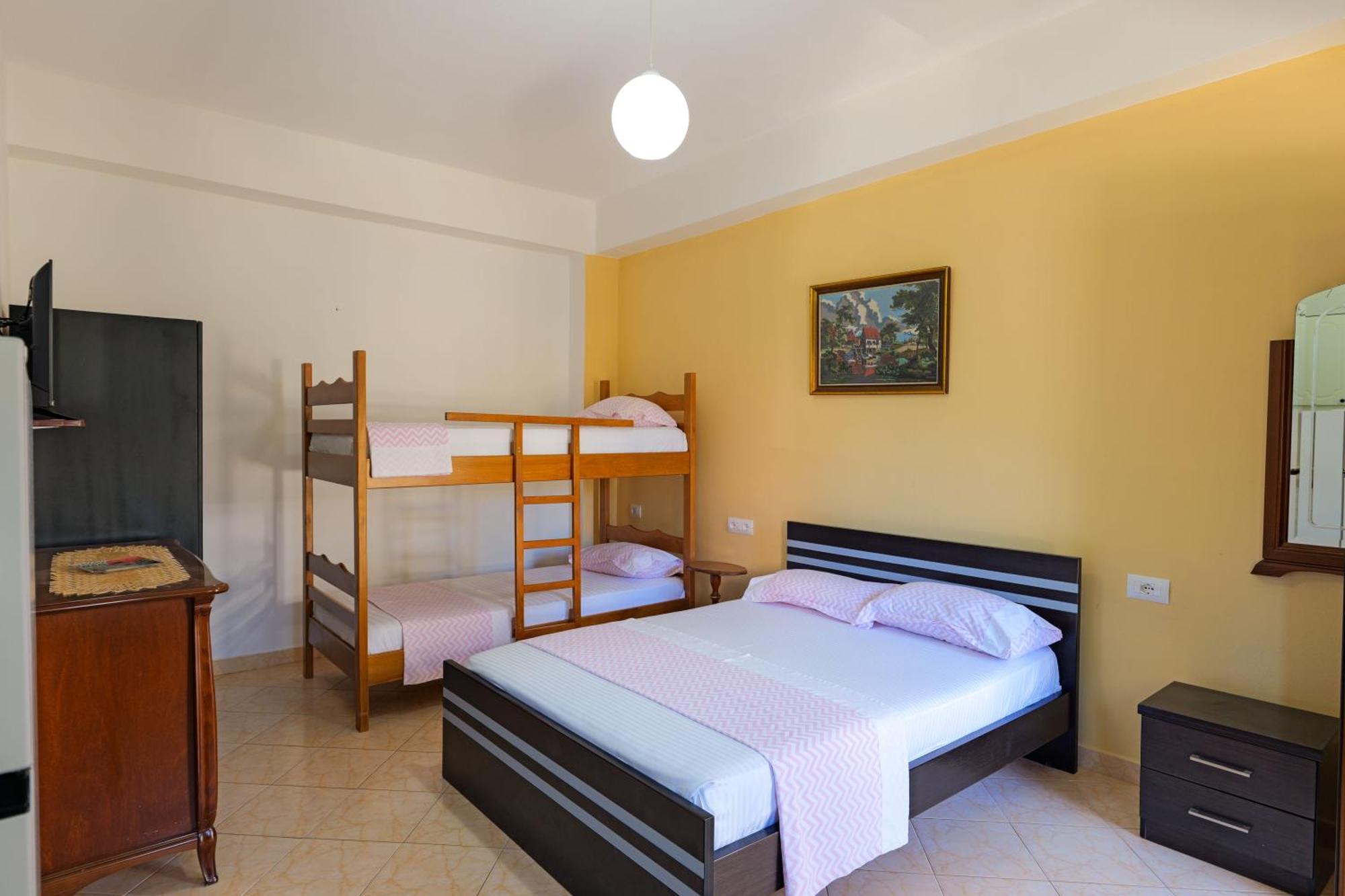 Hotel Chris Ksamil Zewnętrze zdjęcie