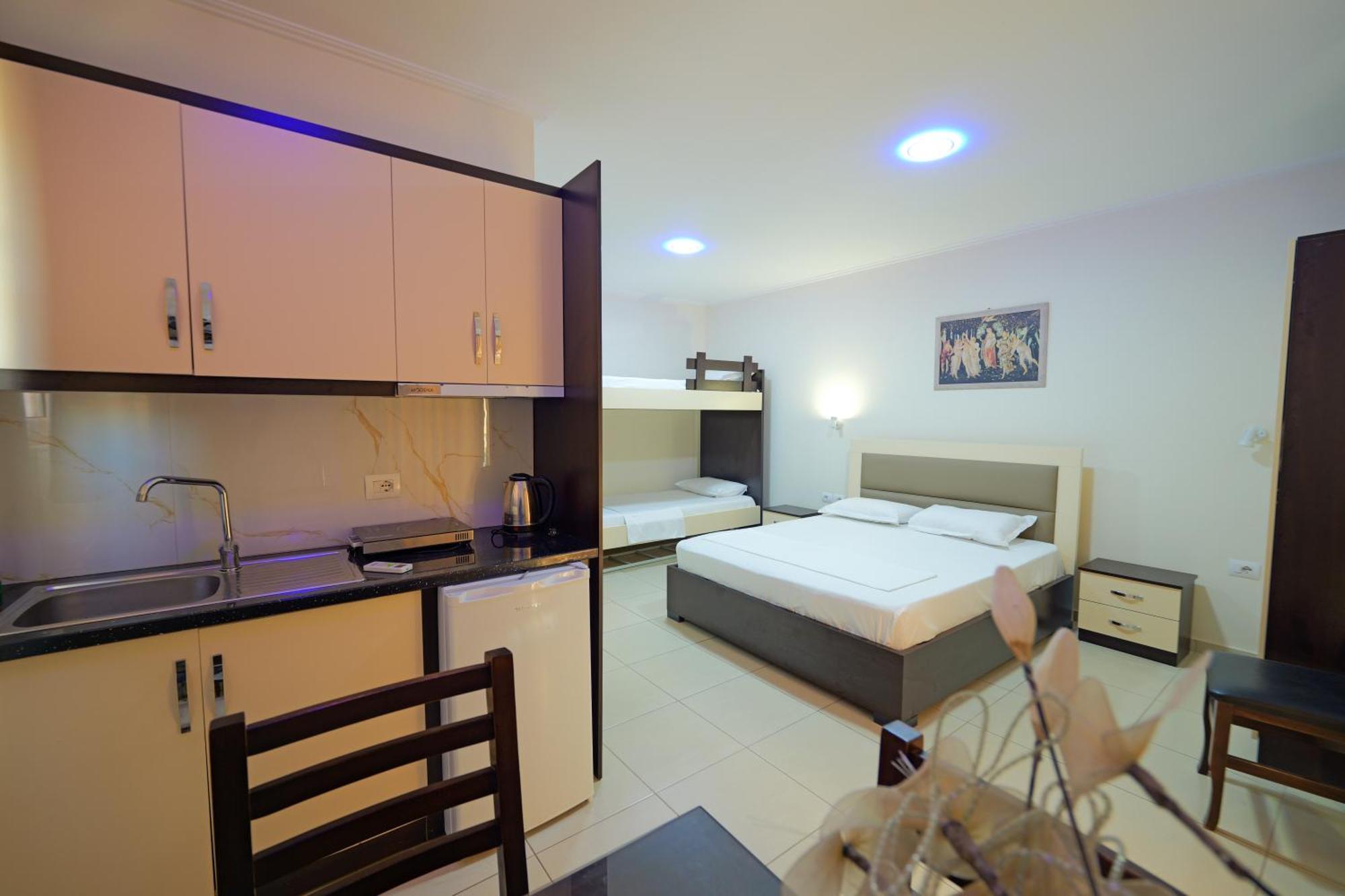 Hotel Chris Ksamil Zewnętrze zdjęcie